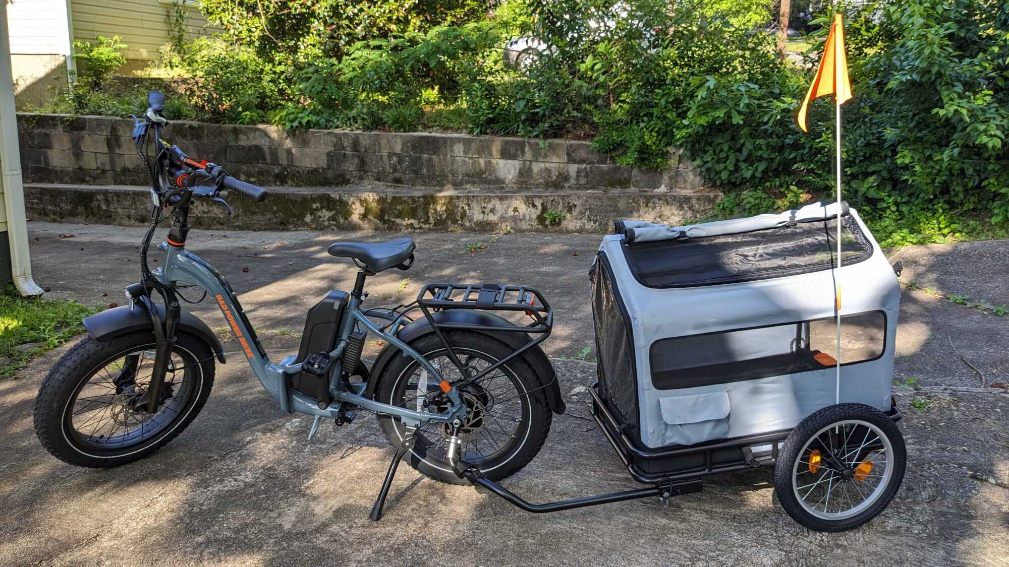 Rad Trailer and Pet Carrier on the RadExpand 5 Plus