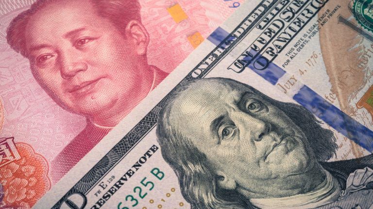 Trump Effect: Yuan Continues Free Fall as Tariffs Menace Grows