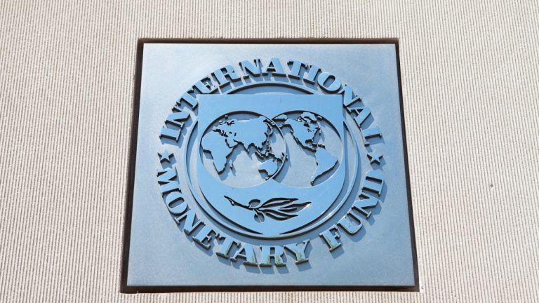 El Salvador Finally Complies With IMF Requirements: Bitcoin Legal Tender Status Withdrawn