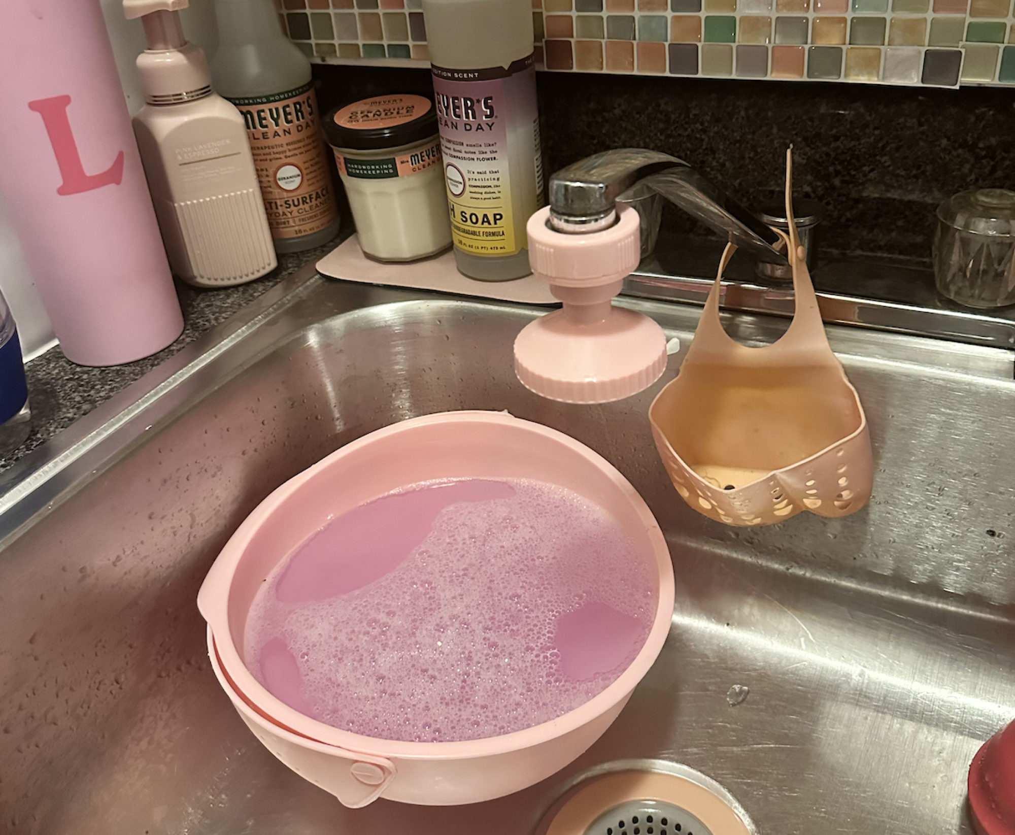 A bowl of Fabuloso in a sink