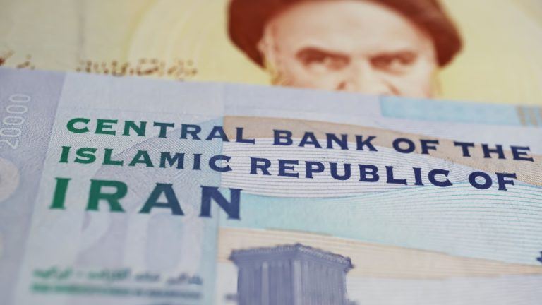 Iranian Currency Plummets to Record Low Following Donald Trump's Presidential Victory